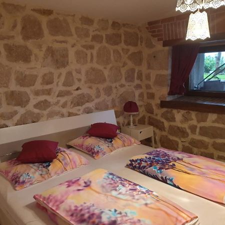 Apartment Peky Раб Екстериор снимка